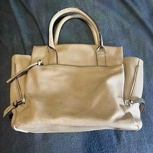 Light tan handbag